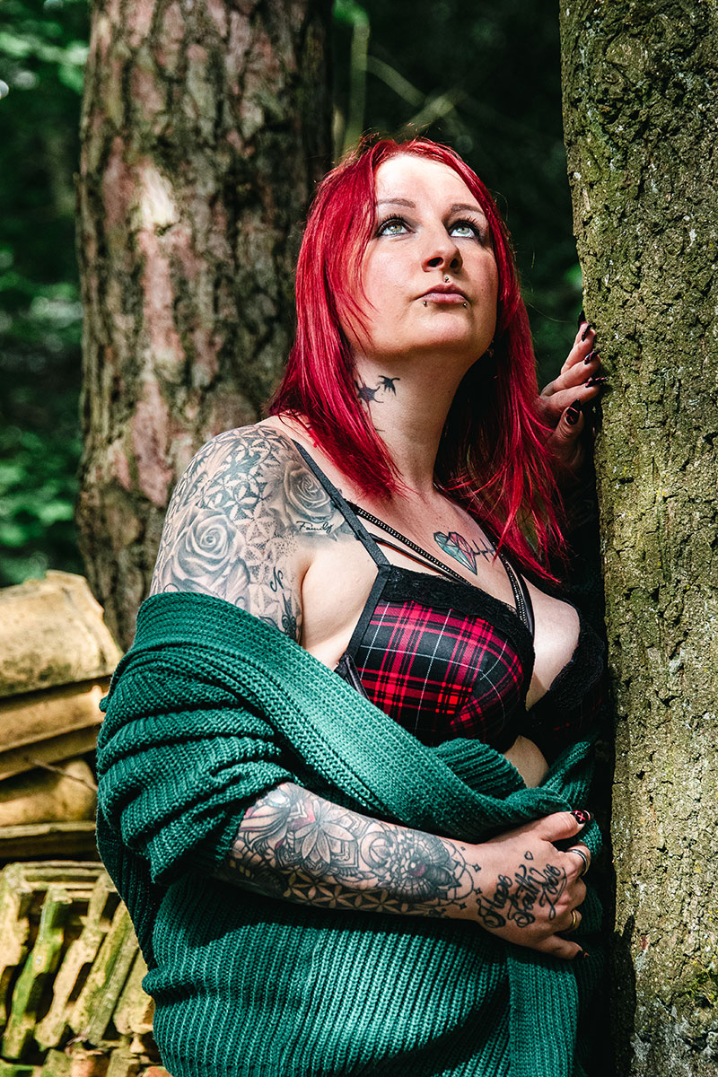 Sensual art in the wood